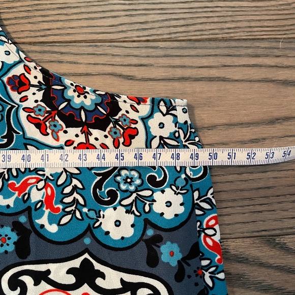 Ann Taylor Loft Sleeveless Floral Blouse - Picture 3 of 6